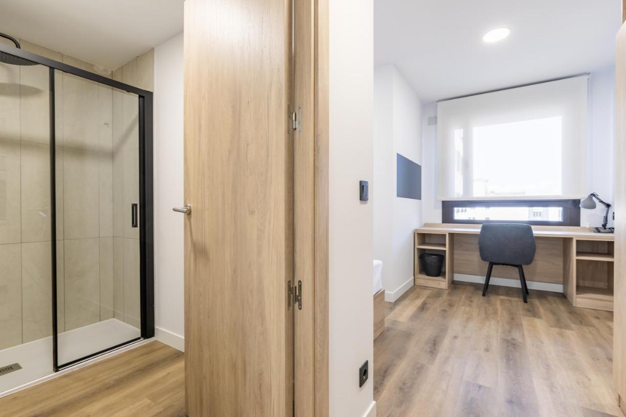 Micampus Xaudaro Student Residence Madrid Exterior photo