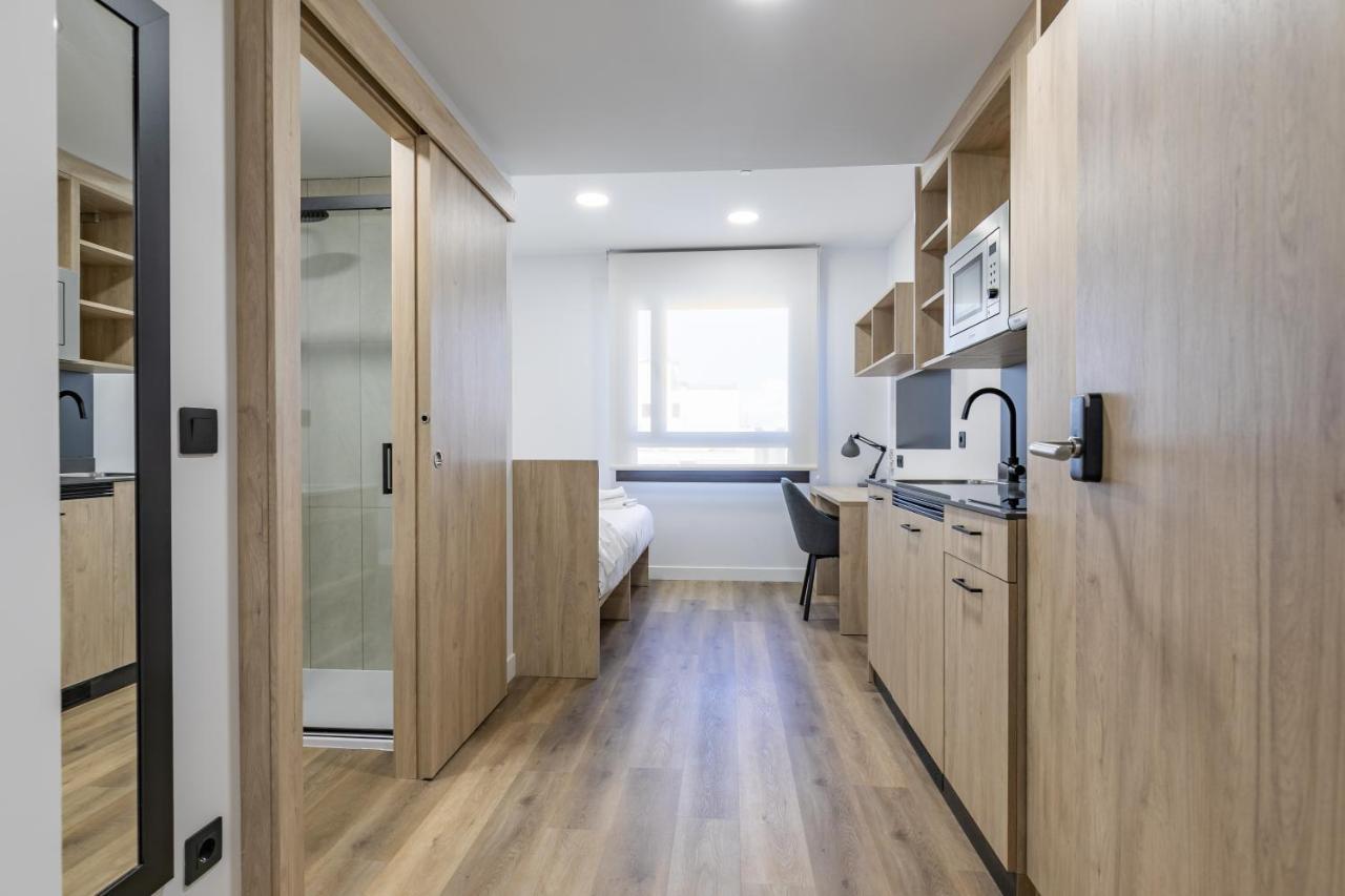 Micampus Xaudaro Student Residence Madrid Exterior photo