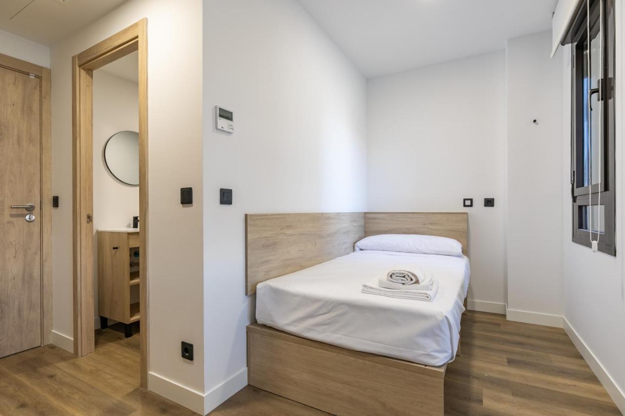 Micampus Xaudaro Student Residence Madrid Exterior photo