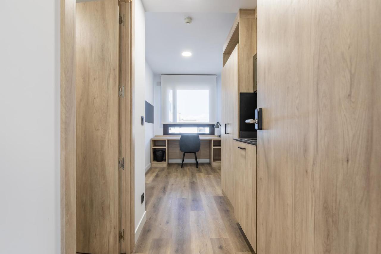 Micampus Xaudaro Student Residence Madrid Exterior photo