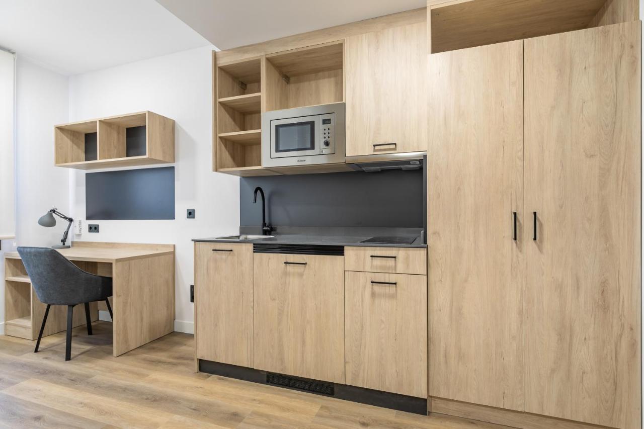 Micampus Xaudaro Student Residence Madrid Exterior photo